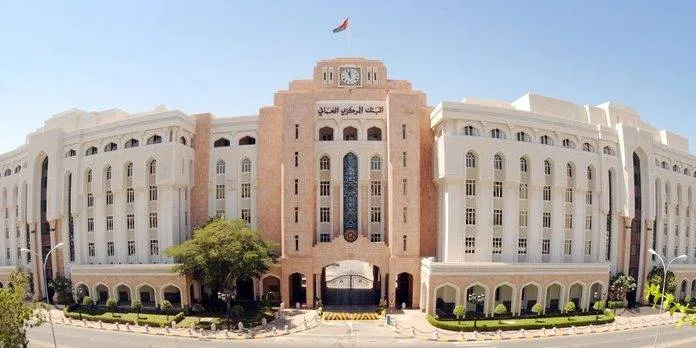 عمان ترفع الفائدة 25 نقطة أساس بعد قرار الفيدرالي