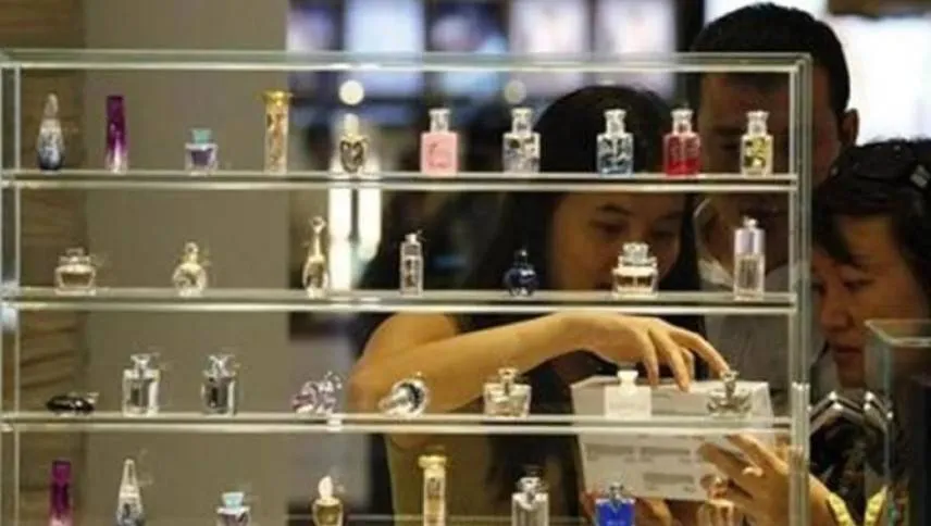استخدام العطور قد يضر بصحتك020 استخدام العطور قد يضر بصحتك