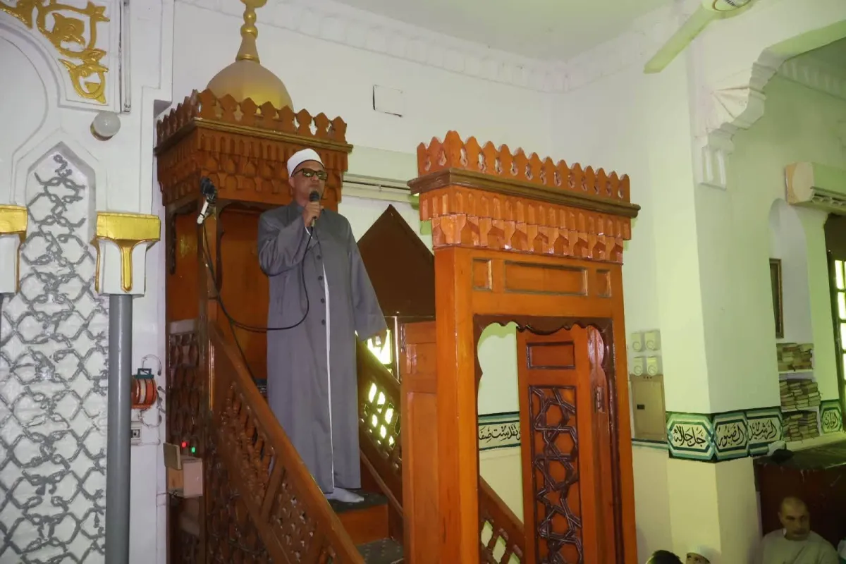 خطبة الجمعة بالمساجد المصرية تؤكد حرمة تصوير الأفراد من دون إذنهم