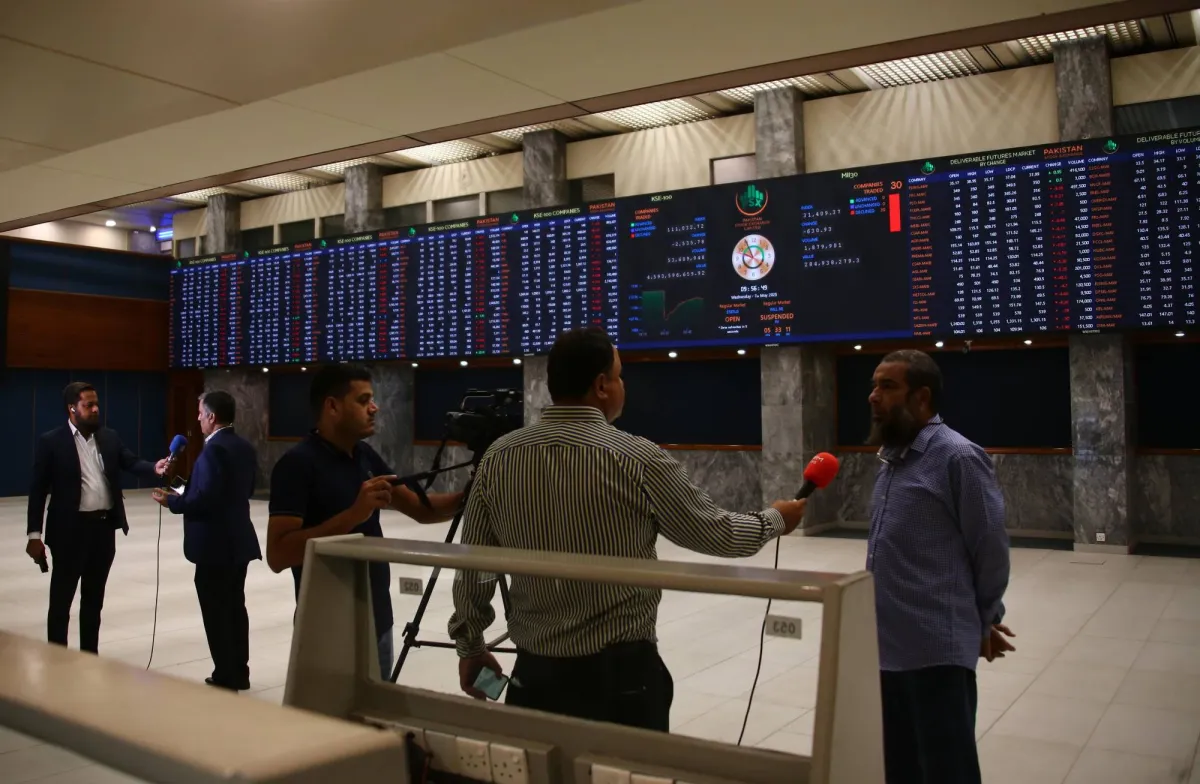 توقف التداول في بورصة باكستان بعد هبوط حاد للمؤشر الرئيسي 6.3 020 توقف التداول في بورصة باكستان بعد هبوط حاد للمؤشر الرئيسي 6.3