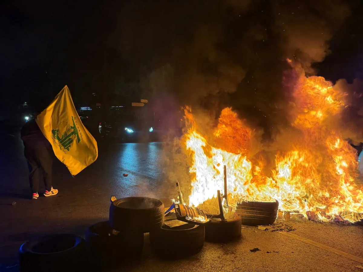 مناصرون لـحزب الله يتظاهرون في بيروت احتجاجا على الاتفاق مع إسرائيل