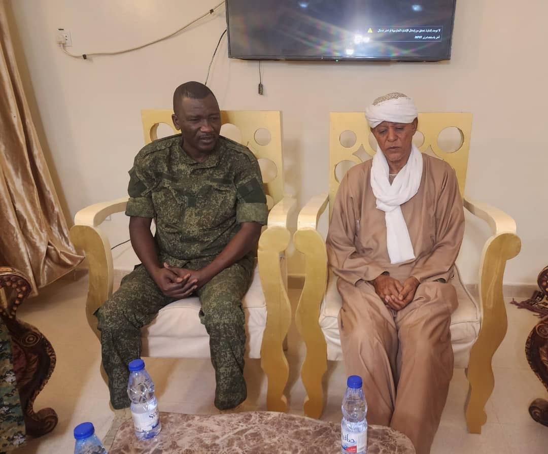 تفاصيل لقاء وسط دارفور وموسي هلال  