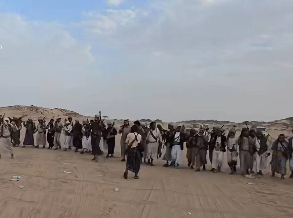 تصدع في التحالفات القبلية يثير قلق الحوثيين
