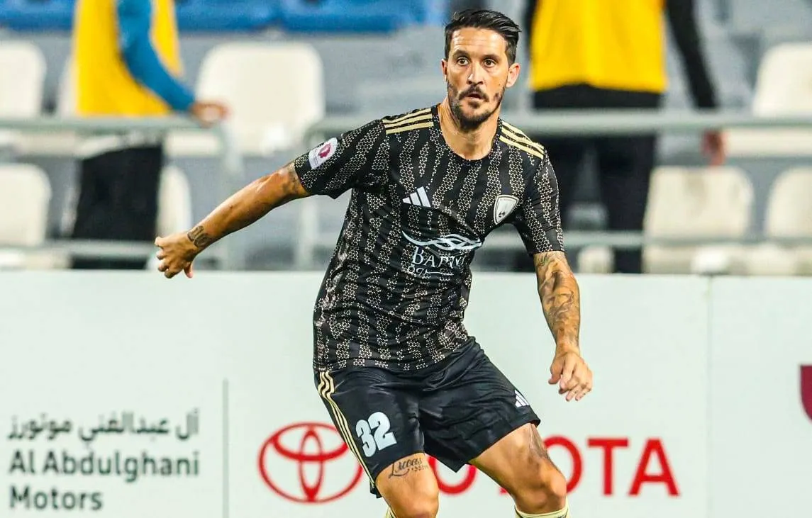 ألبيرتو لاعب الوكرة: نحن بخير ونلتزم بتعليمات الجهات المختصة في قطر