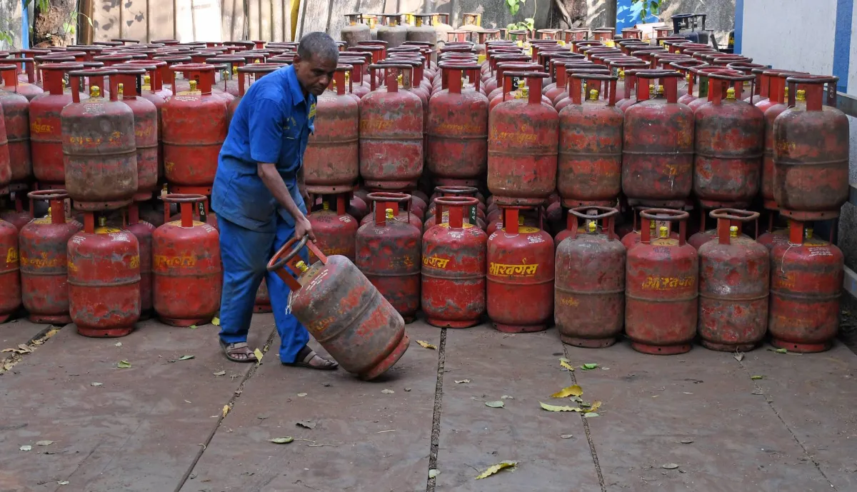 غاز آسيا بذروة 3 سنوات... وصدمة تعطيل منشآت قطر تمتد لـ2027