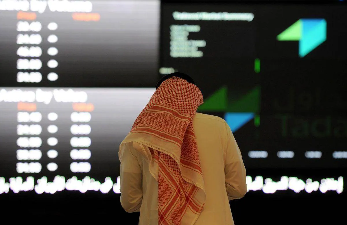 السوق السعودية تتراجع 0.1  بضغط من أسهم قيادية