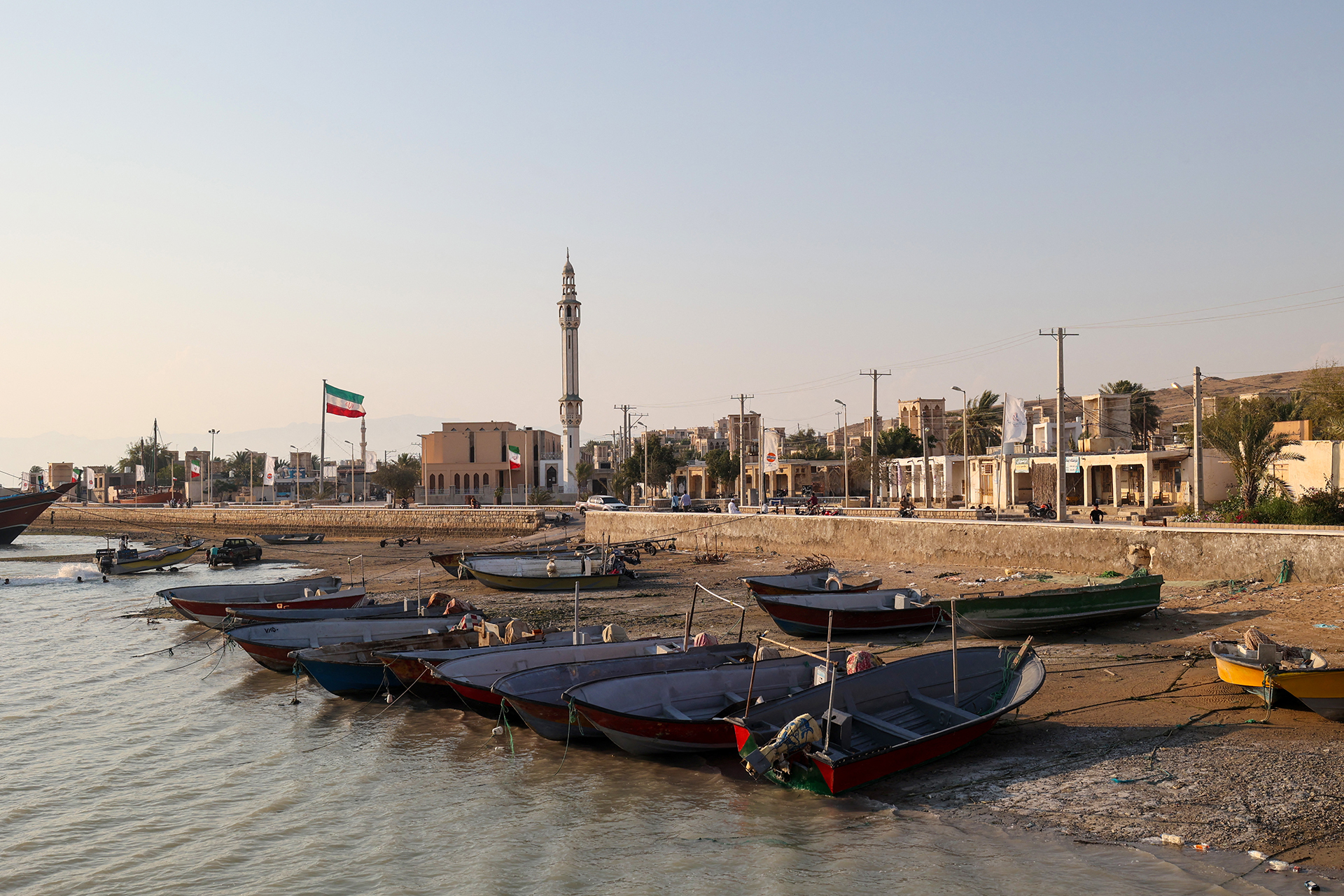 جزيرة قشم.. مفتاح التحكم بمضيق هرمز