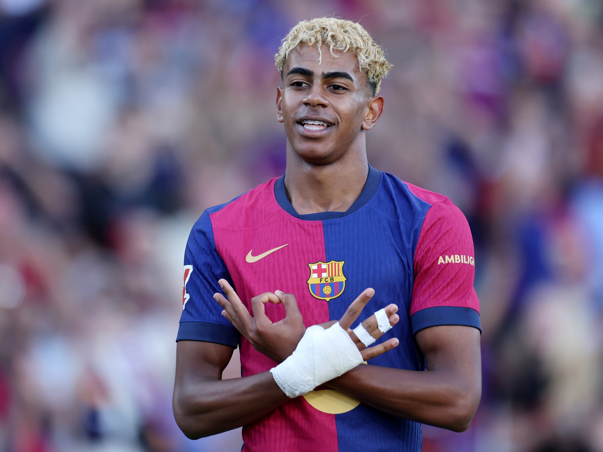 برشلونة يجدد عقد لامين جمال حتى 2031020 برشلونة يجدد عقد لامين جمال حتى 2031