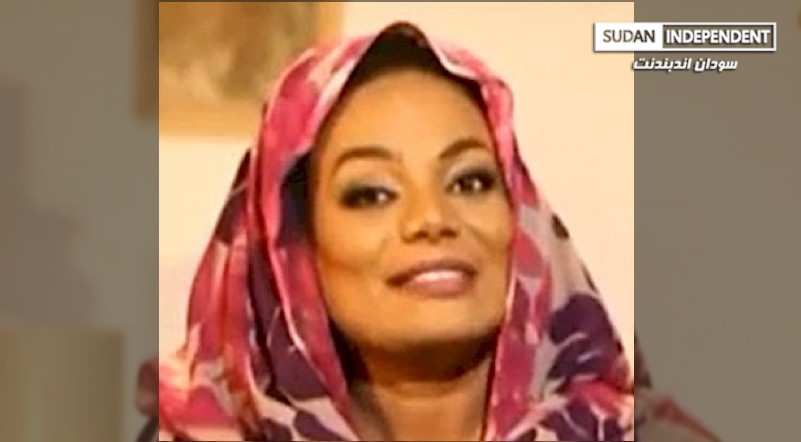لمياء متوكل:زاهي وهبي قدمني كايقونة وملهمة. 020 لمياء متوكل:زاهي وهبي قدمني كايقونة وملهمة.